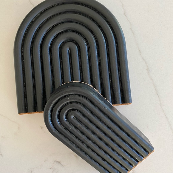 Rainbow Bookends - Black - Picture 3 of 9